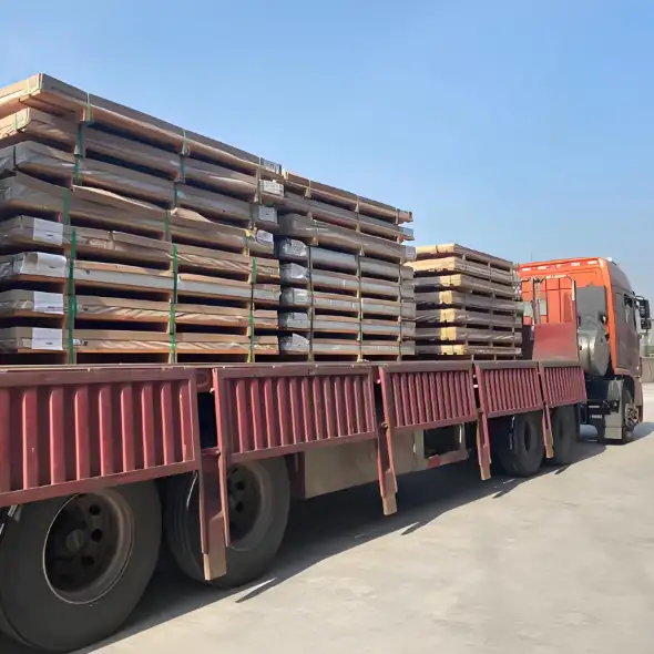 ASTM A572/S355JR/Q345 Piastra in acciaio al carbonio carico e trasporto
