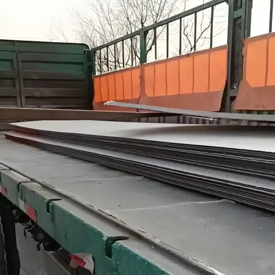 DIN17155 (EN10028,P265GH,A516) Pressure Vessel Steel Plate being loaded onto a truck for delivery
