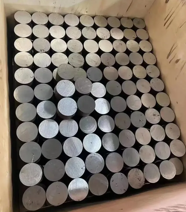 MWalloys has packed the alloy 2205 duplex stainless steel bar and is ready to ship it to the customer.